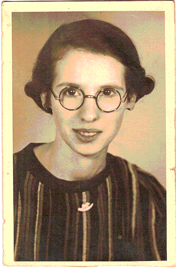 Betty Pheil photo taken in 1939